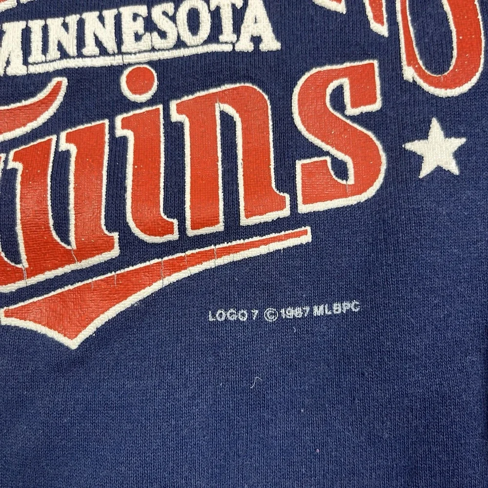 Vintage Minnesota Twins‎ Sweater MLB Baseball World Series Kids Youth Large Crew